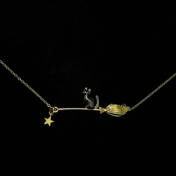 Vintage – Golden Magic Cat Necklace
