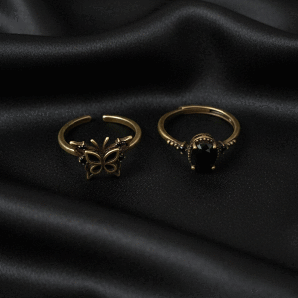 Vintage – Butterfly & Black Onyx Ring