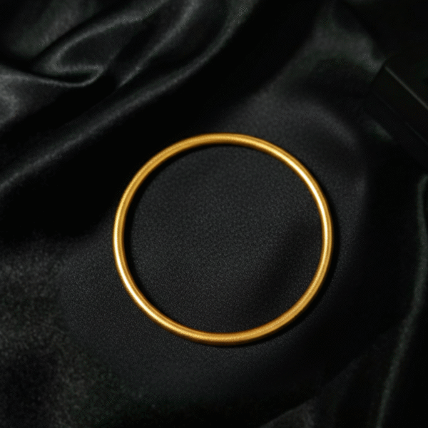 Minimalism – Golden Boundary Bracelet